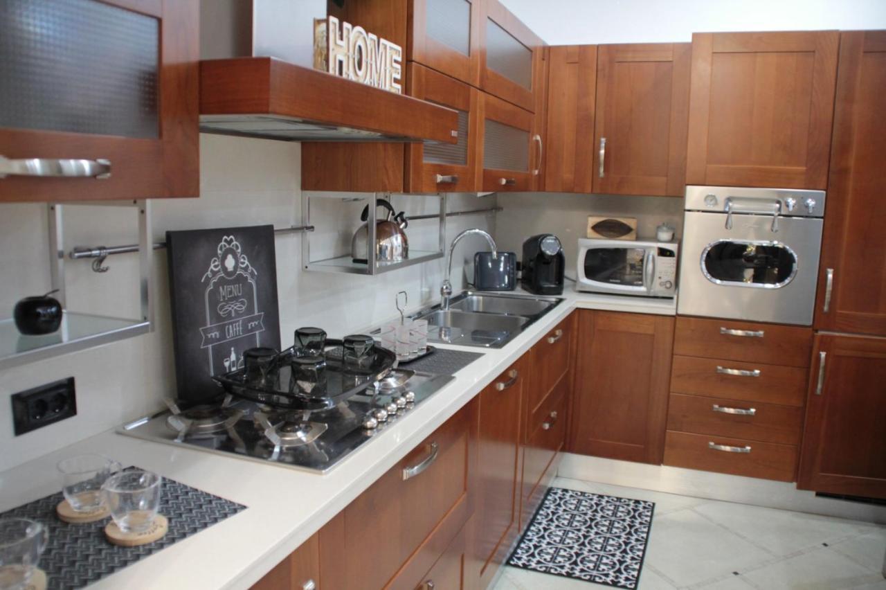 Suite Petroni Bari Buitenkant foto