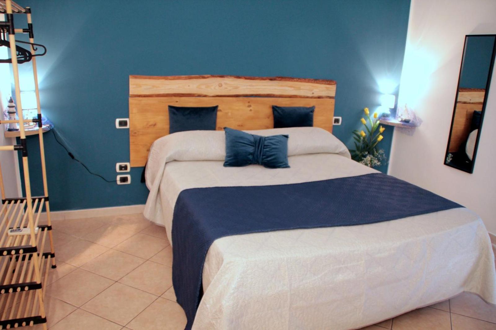 Suite Petroni Bari Buitenkant foto